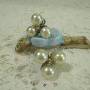 50s/60s Triple Pearl Screw Back Earrings